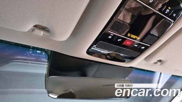 Hyundai Grandeur (GN7) 2,5 Gasoline 2WD Premium 2025 — фото 19