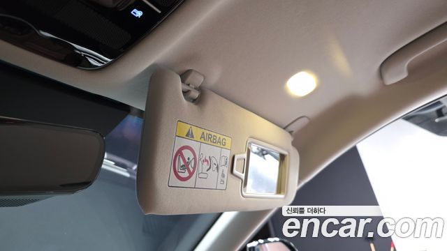 Hyundai Grandeur (GN7) 2,5 Gasoline 2WD Premium 2025 — фото 26