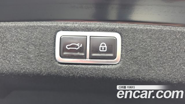 Hyundai Grandeur (GN7) 2,5 Gasoline 2WD Premium 2025 — фото 37