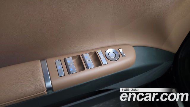 Hyundai Grandeur (GN7) 2,5 Gasoline 2WD Premium 2025 — фото 38