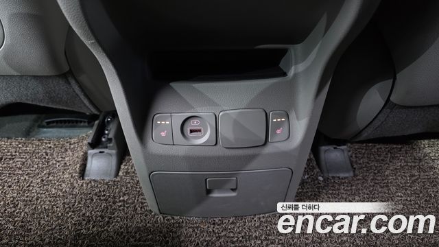 Kia Carnival 11-Seater Prestige 2019 — фото 12