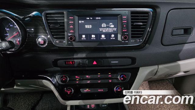 Kia Carnival 11-Seater Prestige 2019 — фото 14