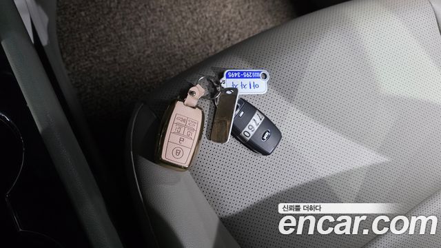 Kia Carnival 11-Seater Prestige 2019 — фото 17