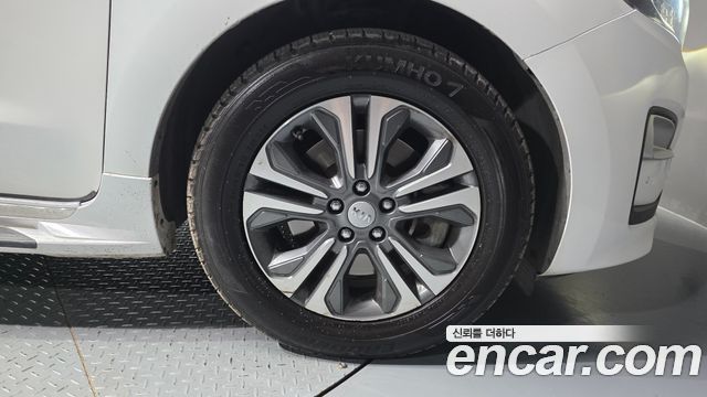 Kia Carnival 11-Seater Prestige 2019 — фото 21