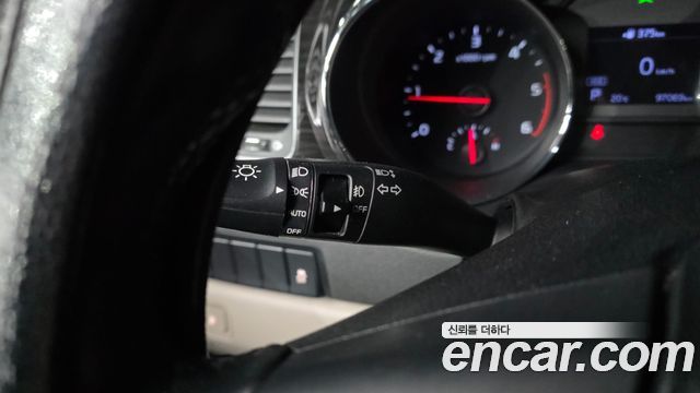 Kia Carnival 11-Seater Prestige 2019 — фото 30