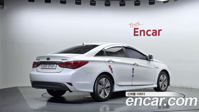 Hyundai Sonata Hybrid 2.0 Premium 2015 — фото 2