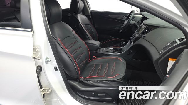 Hyundai Sonata Hybrid 2.0 Premium 2015 — фото 11