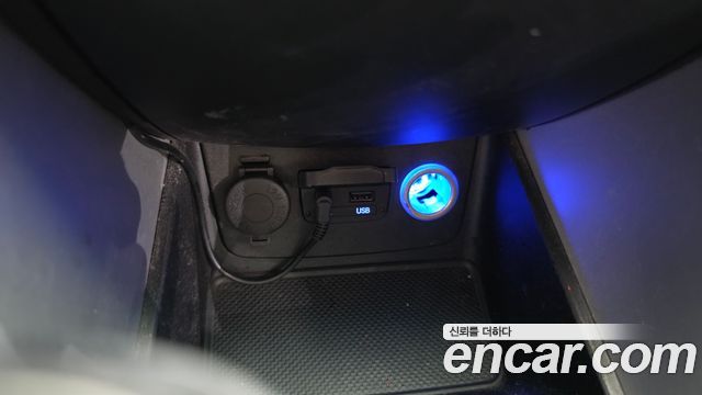 Hyundai Sonata Hybrid 2.0 Premium 2015 — фото 17