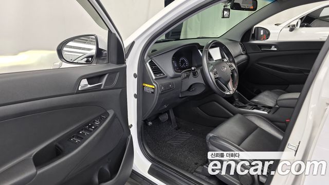 Hyundai Tucson Diesel 2.0 2WD Modern 2018 — фото 10