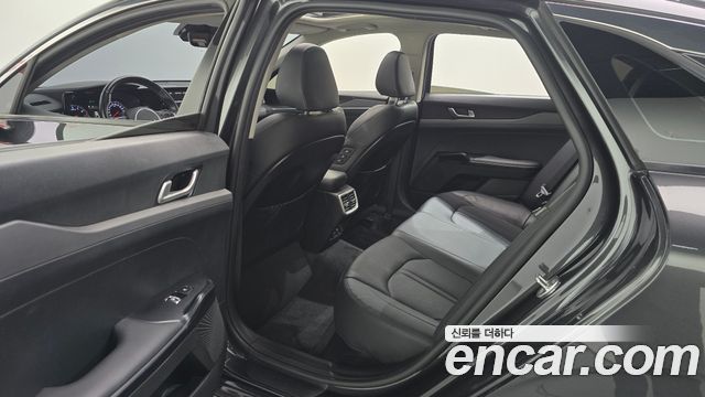 Kia K5 (III) 2.0 Prestige 2022 — фото 12