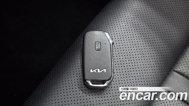 Kia K5 (III) 2.0 Prestige 2022 — фото 17