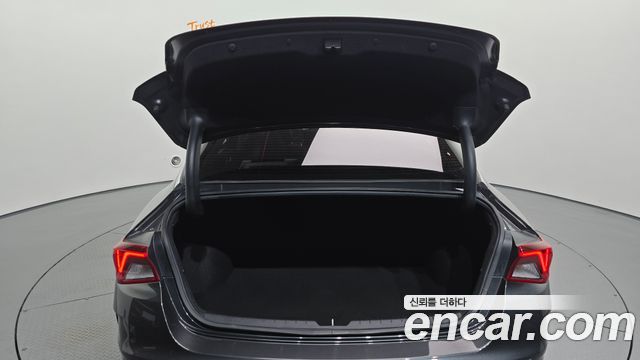 Kia K5 (III) 2.0 Prestige 2022 — фото 19