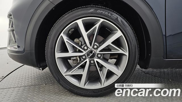 Kia Niro 1.6 HEV Signature 2022 — фото 5