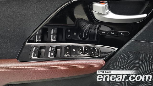 Kia Niro 1.6 HEV Signature 2022 — фото 23