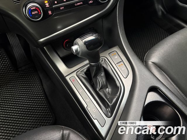 Kia K5 Luxury Standard 2014 — фото 16