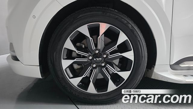 Kia Carnival (IV) Gasoline 9-Seater Hi-Limousine Signature 2023 — фото 5