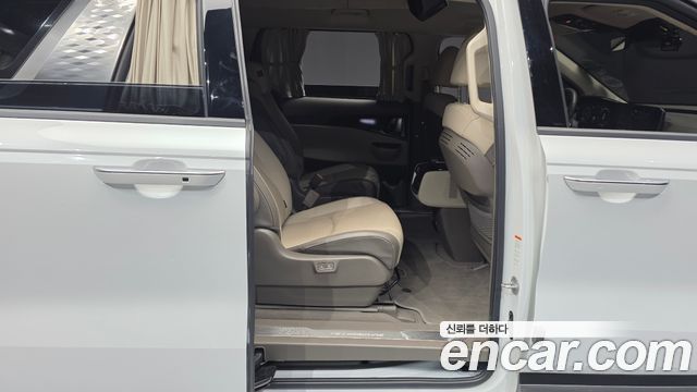 Kia Carnival (IV) Gasoline 9-Seater Hi-Limousine Signature 2023 — фото 12