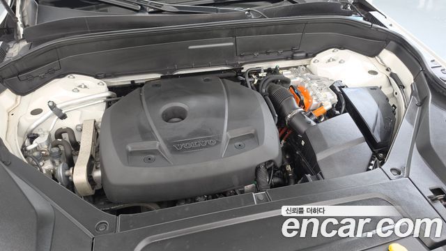 Volvo XC90 (II) T8 Ultimate Bright Hybrid 2023 — фото 6