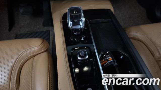 Volvo XC90 (II) T8 Ultimate Bright Hybrid 2023 — фото 9