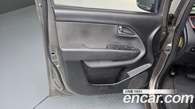 Kia Ray Turbo Prestige 2015 — фото 24