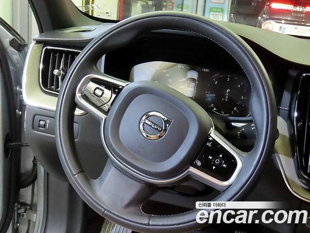 Volvo XC60 (II) D4 Inscription 2018 — фото 16