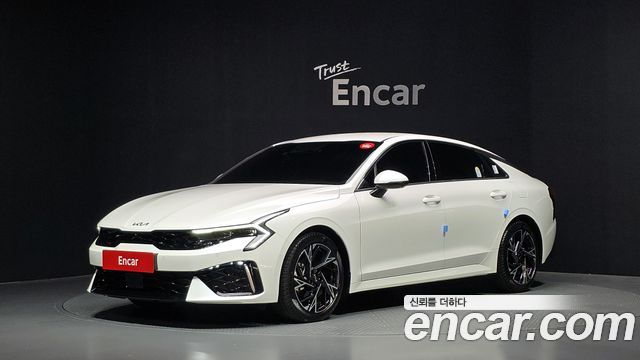 Kia K5 (III) 2.0 Noblesse 2025 — фото 1