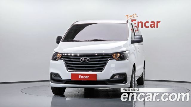 Hyundai Grand Starex Van 5-Seater Modern 2019 — фото 3
