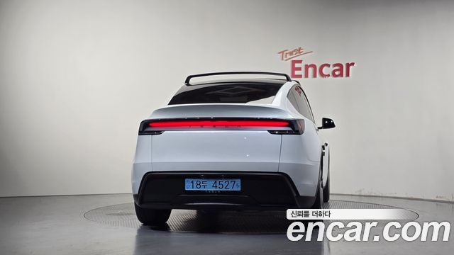 Tesla Model Y RWD 2025 — фото 4