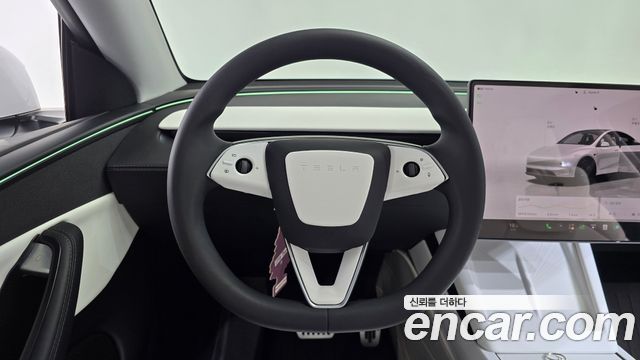 Tesla Model Y RWD 2025 — фото 13