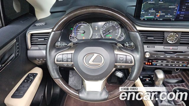 Lexus RX450h (IV) Executive 2022 — фото 14