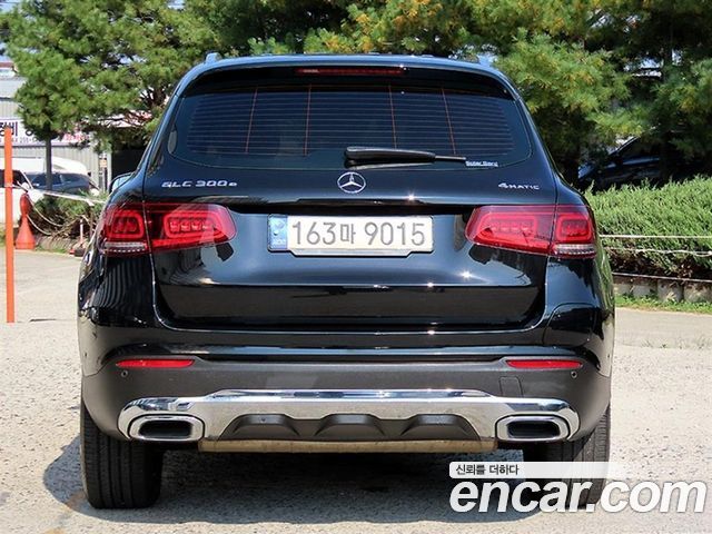 Mercedes-Benz GLC-Class (X253) GLC300e 4MATIC 2021 — фото 4