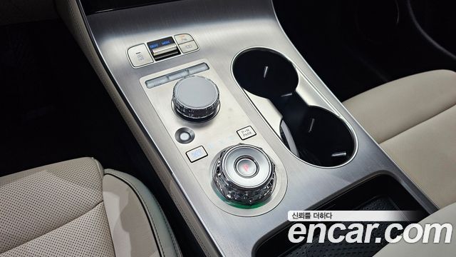 Genesis GV70 2.5T Gasoline 2WD 2025 — фото 9