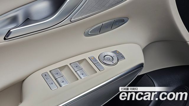 Genesis GV70 2.5T Gasoline 2WD 2025 — фото 16