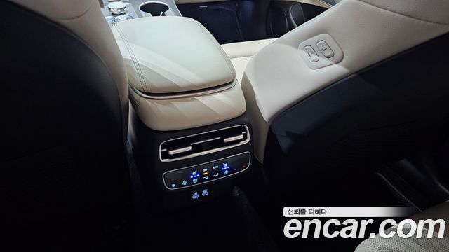 Genesis GV70 2.5T Gasoline 2WD 2025 — фото 19