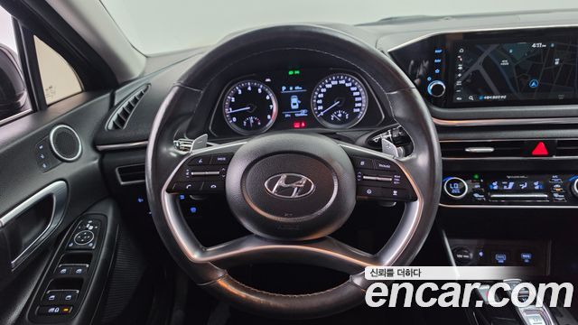 Hyundai Sonata (DN8) 1.6 Turbo Premium Family 2021 — фото 13