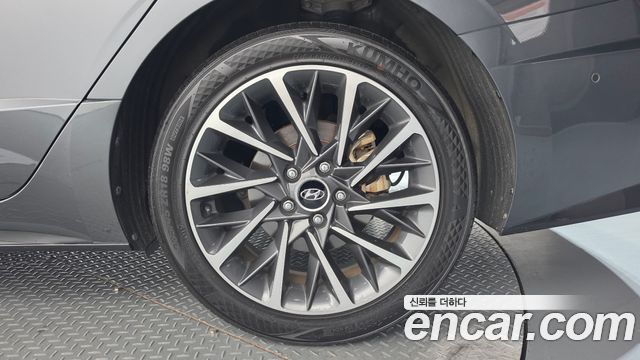 Hyundai Sonata (DN8) 1.6 Turbo Premium Family 2021 — фото 21