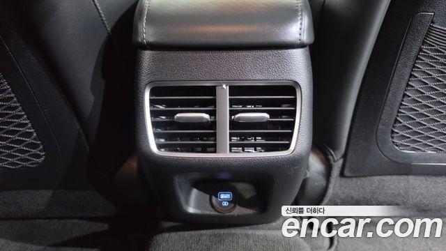 Hyundai Sonata (DN8) 1.6 Turbo Premium Family 2021 — фото 36
