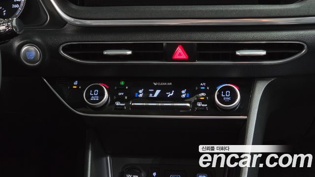 Hyundai Sonata (DN8) 1.6 Turbo Premium Family 2021 — фото 37