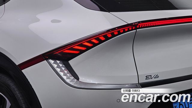 Kia EV6 Long Range Earth 2022 — фото 23