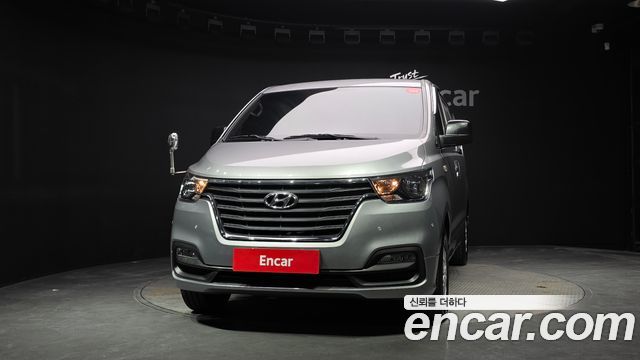Hyundai Grand Starex Van 3-Seater Smart 2021 — фото 3