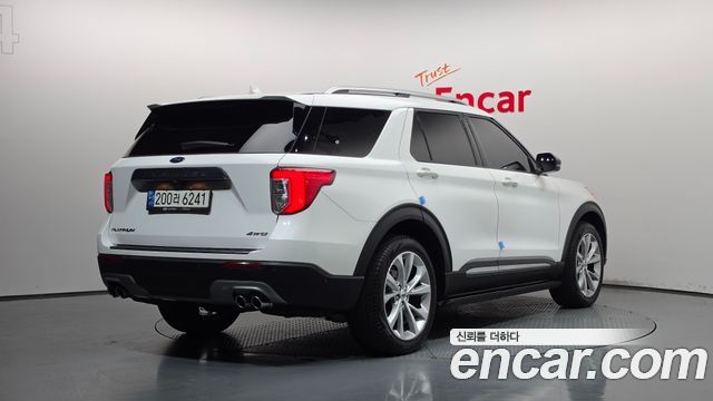 Ford Explorer (VI) 3.0 Platinum 4WD 2021 — фото 2