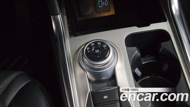 Ford Explorer (VI) 3.0 Platinum 4WD 2021 — фото 9