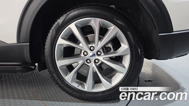 Ford Explorer (VI) 3.0 Platinum 4WD 2021 — фото 21