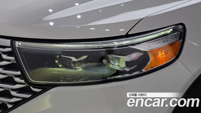 Ford Explorer (VI) 3.0 Platinum 4WD 2021 — фото 22
