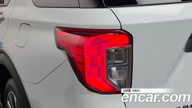 Ford Explorer (VI) 3.0 Platinum 4WD 2021 — фото 23