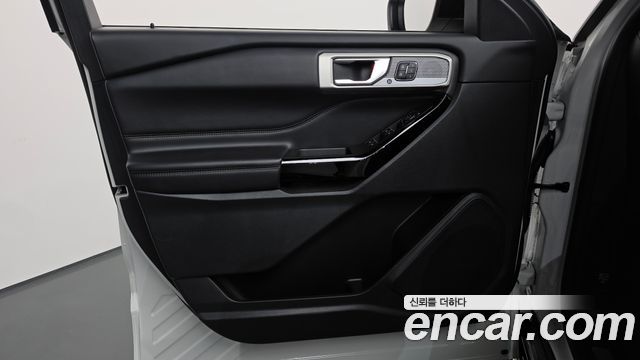 Ford Explorer (VI) 3.0 Platinum 4WD 2021 — фото 24