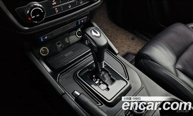 KG Mobility (SsangYong) Rexton Sports Khan Diesel 2.2 4WD Dynamic Edition (5-Link) 2021 — фото 9