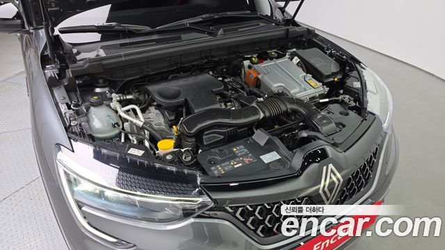Renault Korea Arkana 1.6 E-TECH Iconic 2025 — фото 6