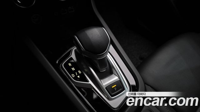 Renault Korea Arkana 1.6 E-TECH Iconic 2025 — фото 9