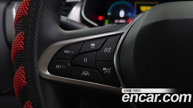 Renault Korea Arkana 1.6 E-TECH Iconic 2025 — фото 18